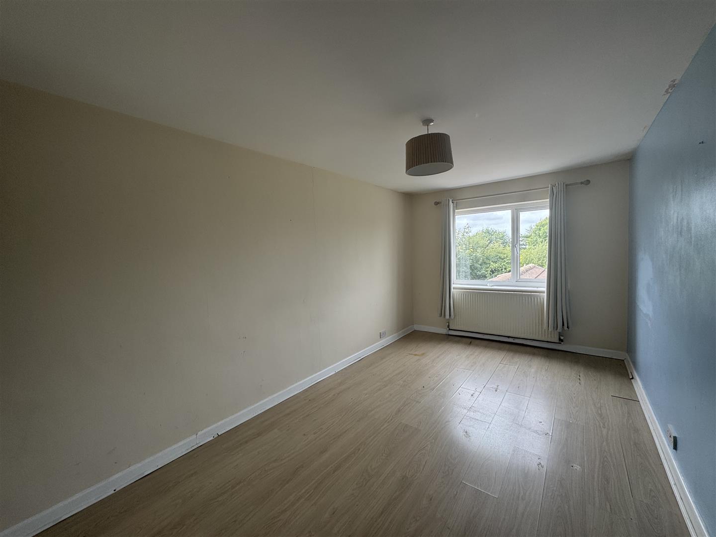 Gowerton Road, Three Crosses, Swansea, SA4 3PY